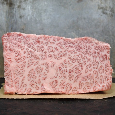 Japans Wagyu chuckroast Kagoshima A5+ BMS12