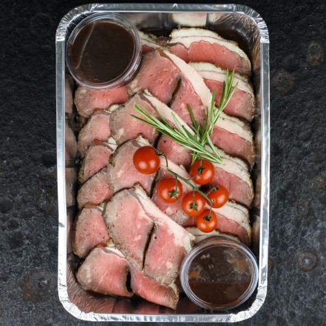 Ovenslee gesneden lenderollade in rode wijnjus