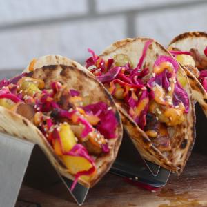 Taco's met Japanse kipsaté