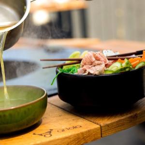 Pokebowl met Wagyu shabu shabu 
