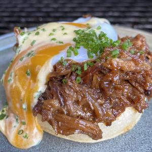 Pulled Pork Eggs Benedict