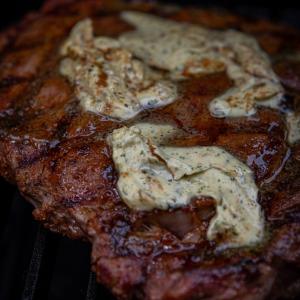 Ribeye met café de Paris kruidenboter