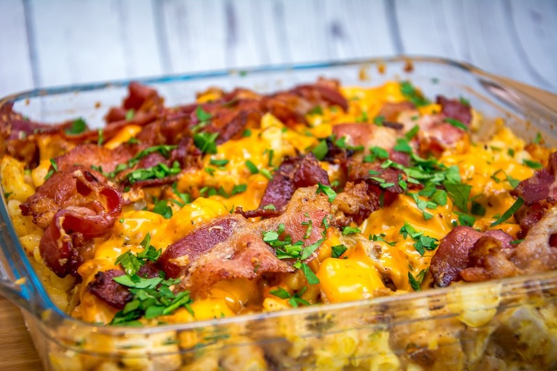 Mac and cheese met kipdijfilet